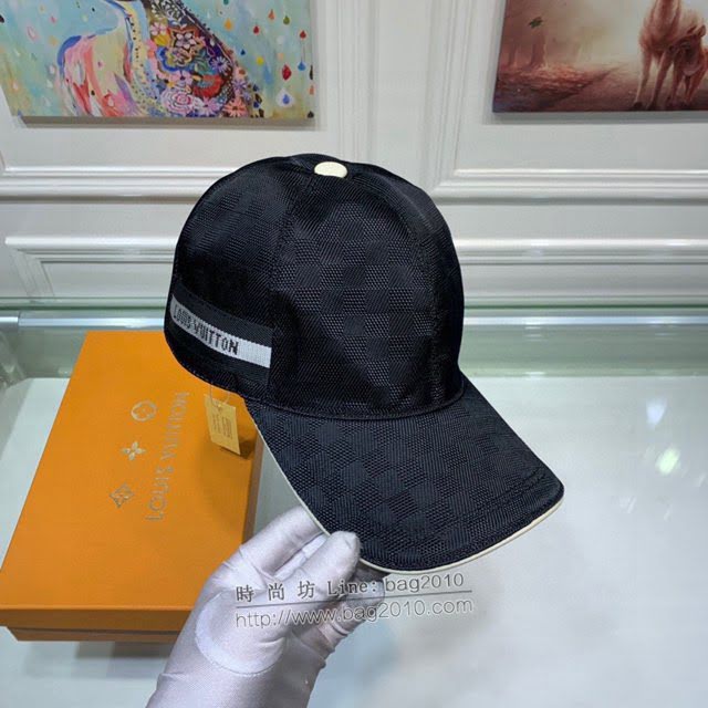 LV新品男士帽子 路易威登經典棋盤格棒球帽鴨舌帽  mm1367